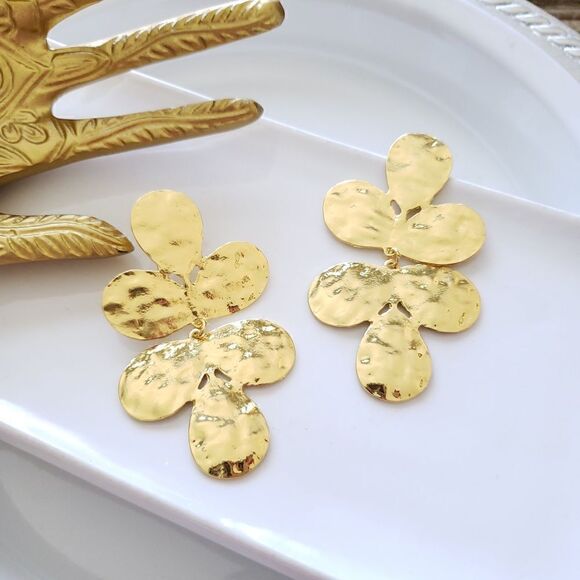 Zara Double Clover Earrings - Picture 2 of 9